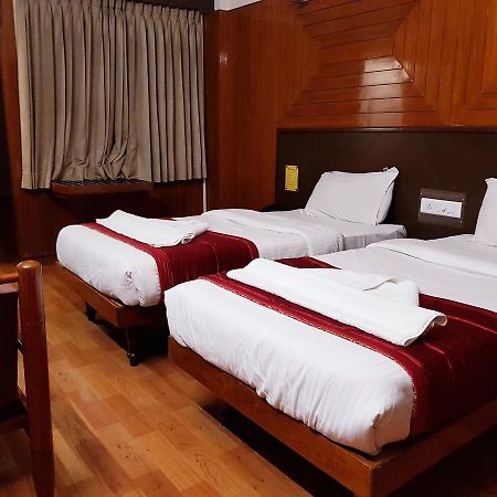 Hotel Sivaranjani إرود المظهر الخارجي الصورة