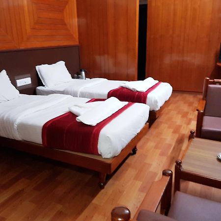 Hotel Sivaranjani إرود المظهر الخارجي الصورة