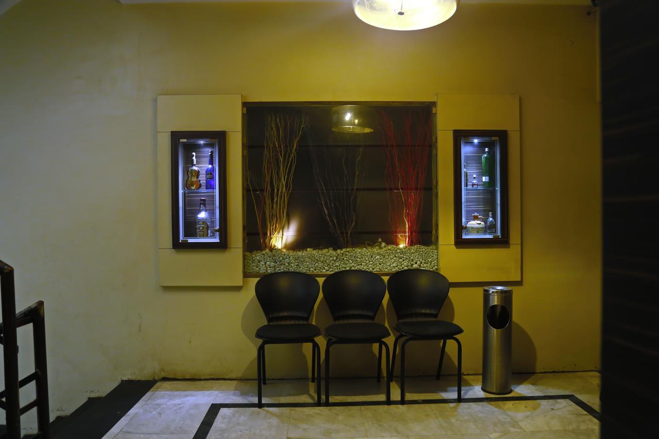 Hotel Sivaranjani إرود المظهر الخارجي الصورة