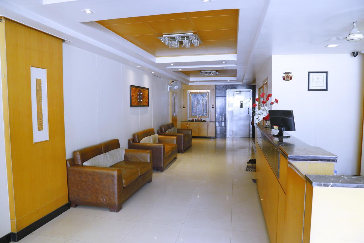 Hotel Sivaranjani إرود المظهر الخارجي الصورة