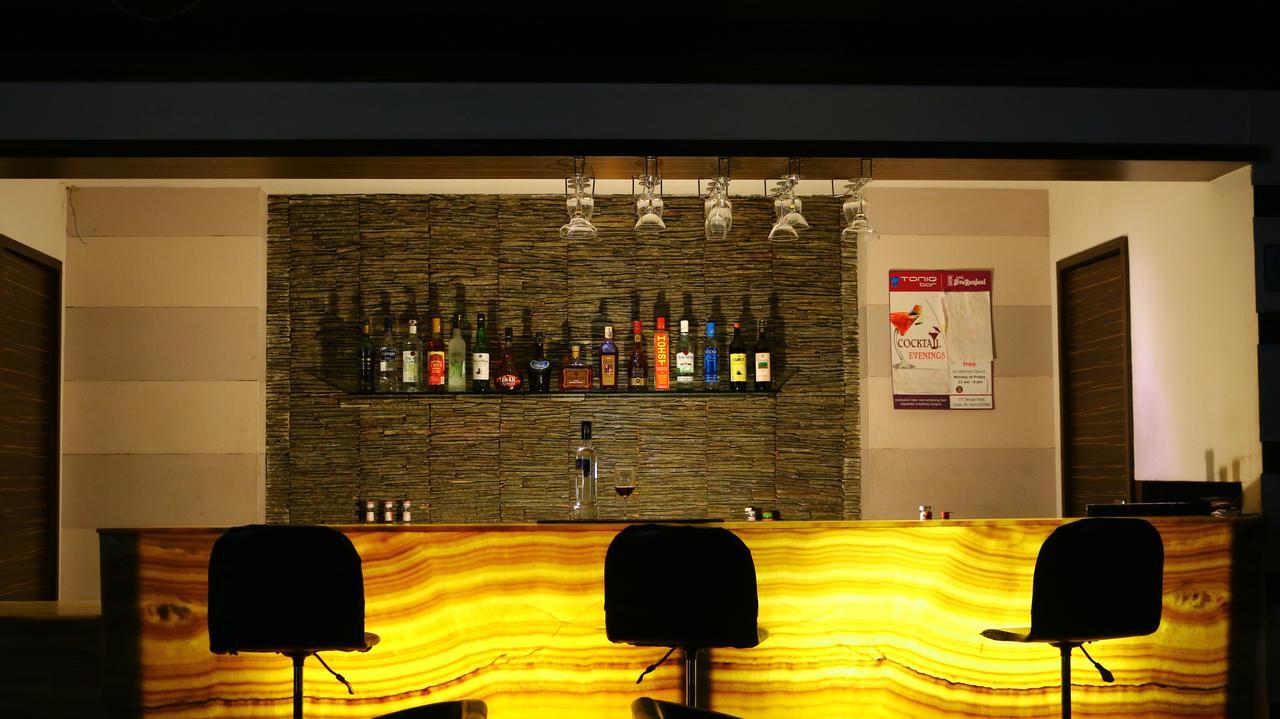 Hotel Sivaranjani إرود المظهر الخارجي الصورة