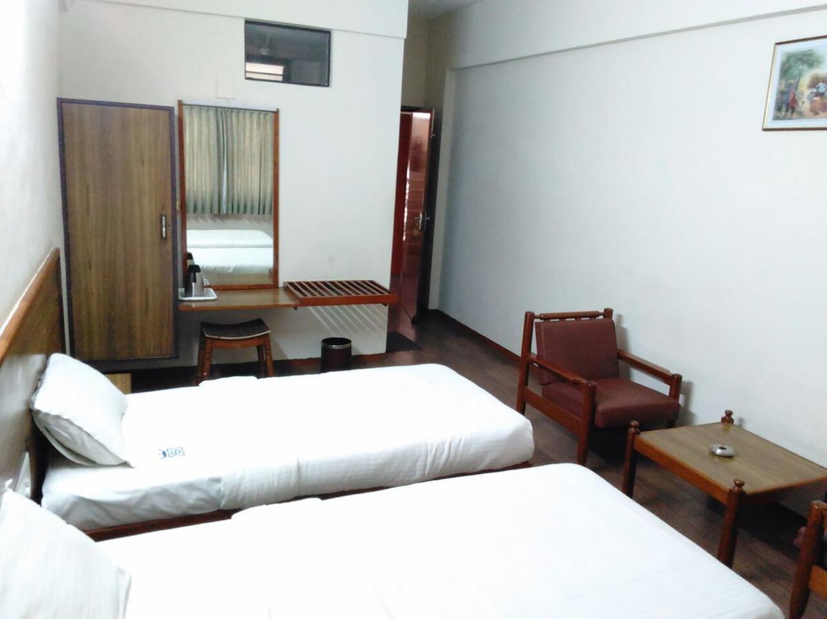 Hotel Sivaranjani إرود المظهر الخارجي الصورة